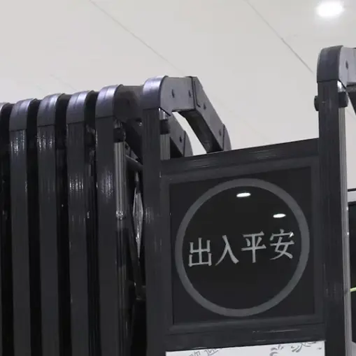 automatic-retractable-gate-led-display-real-shot